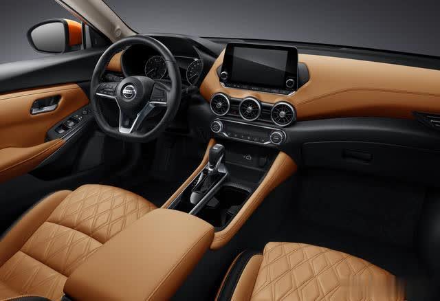 “梨花体诗人”赵丽华 大胆直播整容过程“太阳集团tyc”(图2) 太阳集团tyc