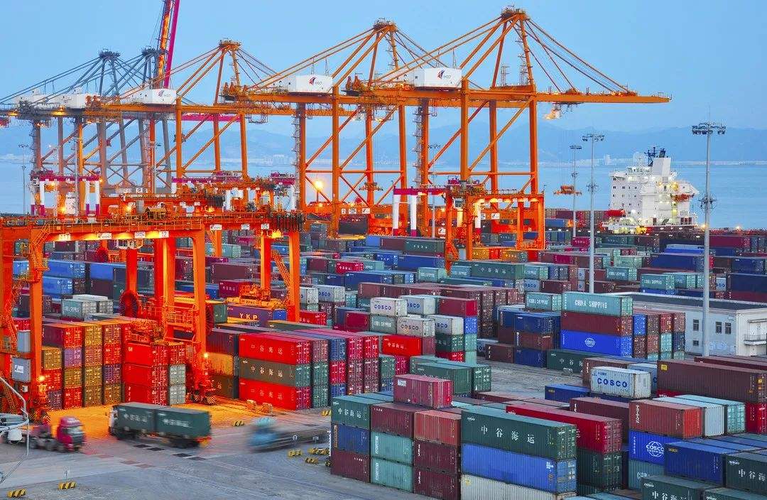 太阳成官网-《CF》枪王自助餐 武器任性拼幸运豪好礼(图1) 太阳成集团tyc